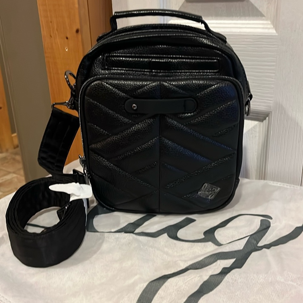 Lug Skeeter VL Black - NWOT